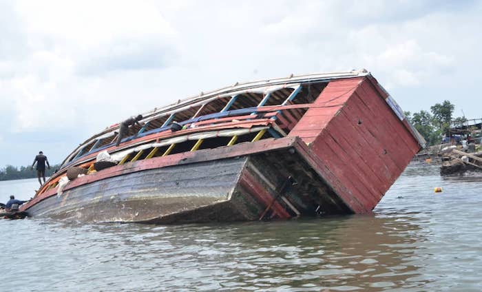 Nigerian Navy rescues 250 persons from boat mishap in Rivers